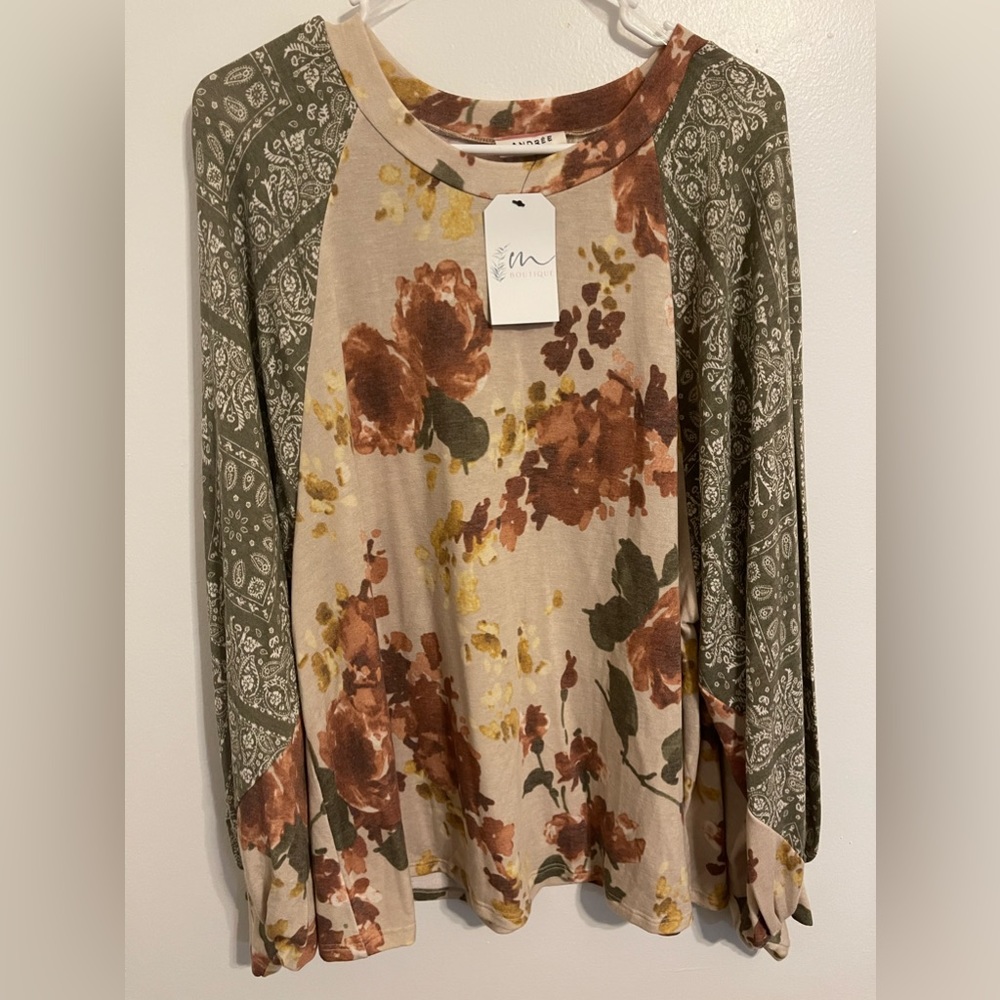 Andre top size large